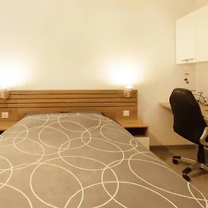 studio-saint-paul-de-varax.hotels-rhonealpes.com/