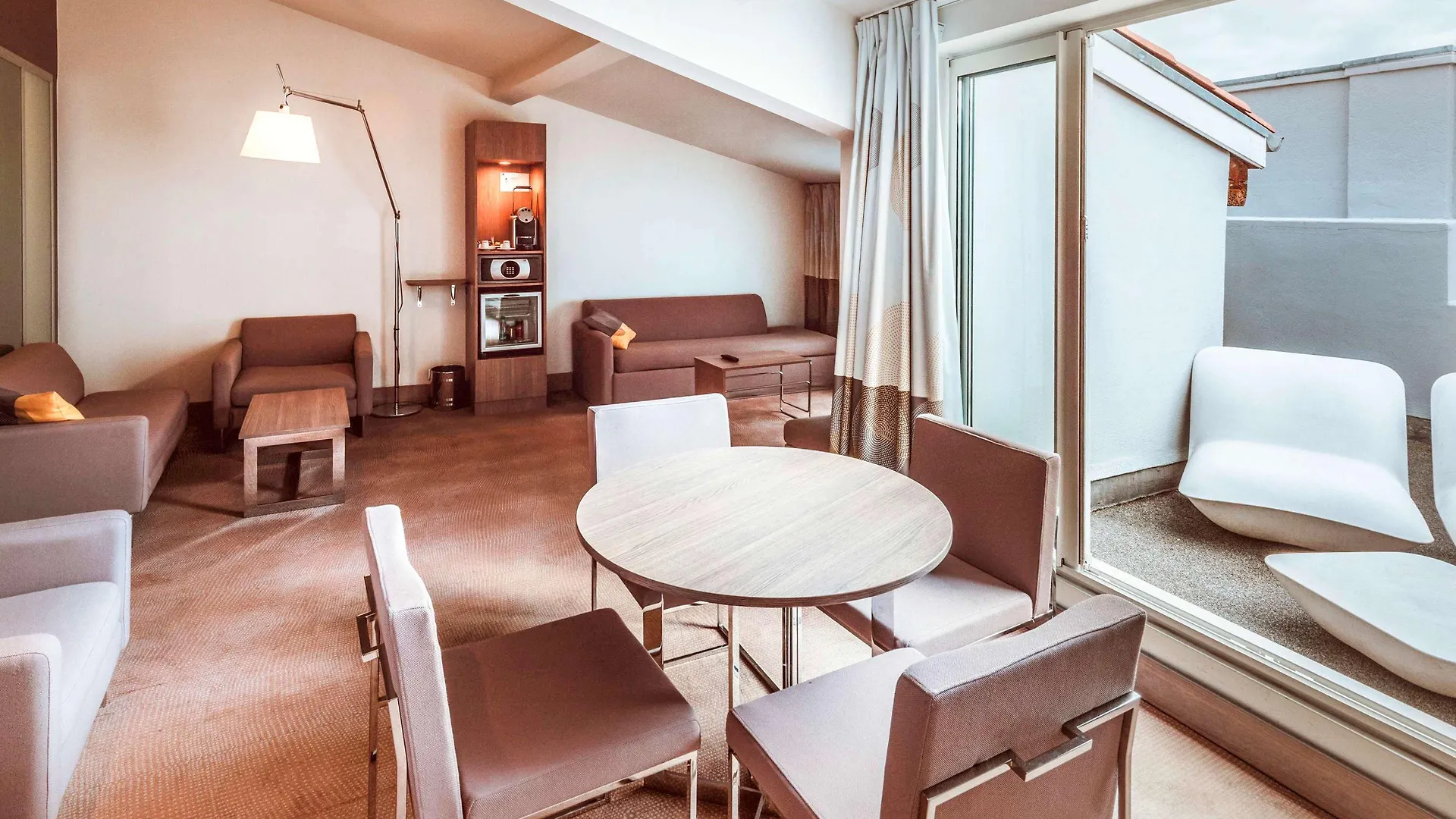 Novotel Toulouse Centre Wilson Hotel