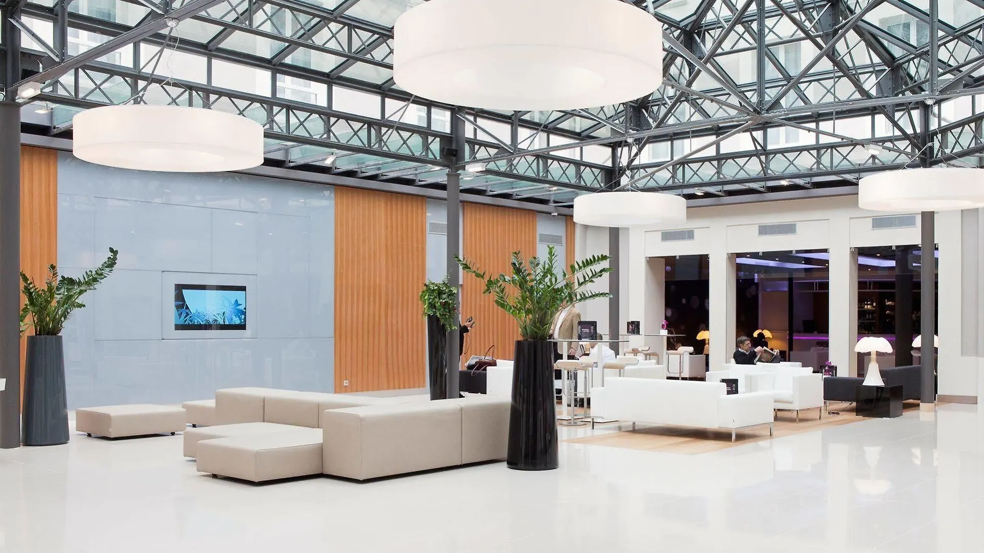 Novotel Toulouse Centre Wilson Hotel